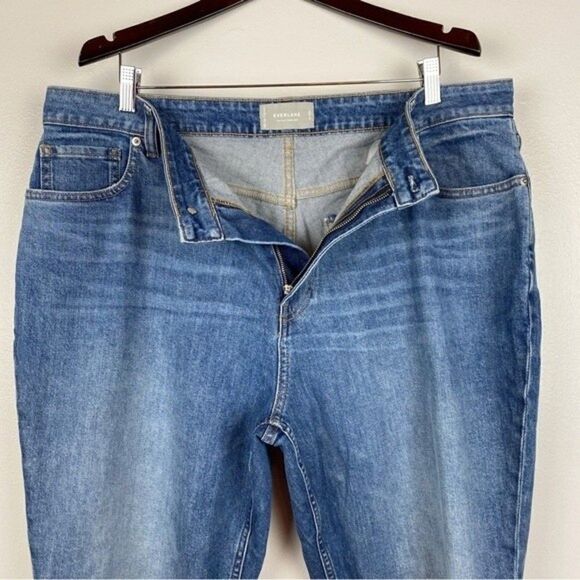 Everlane Plus Curvy Cheeky Straight Leg High Rise Jeans Raw Hem Size 35 NWOT - Picture 9 of 11